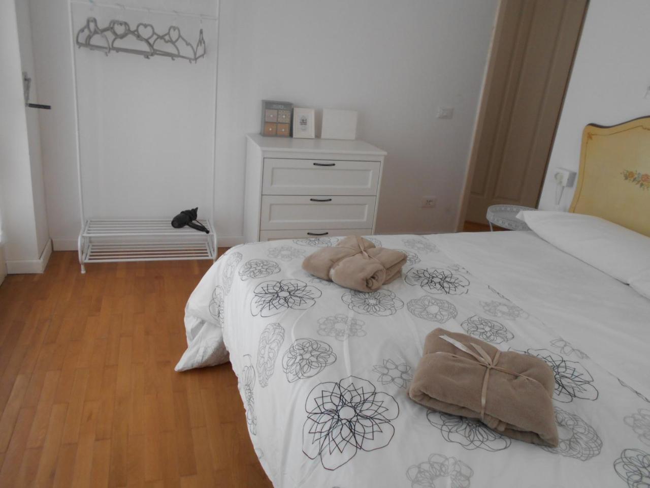 Guesthouse Viale Bergamo Ngoại thất bức ảnh